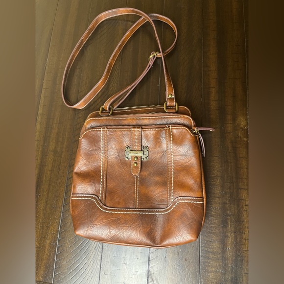 B.O.C Brown Vegan Leather Purse - Picture 1 of 5